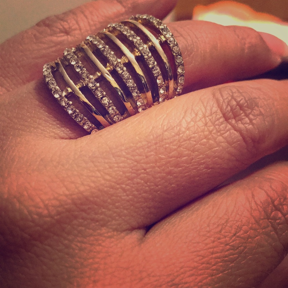 Ring /